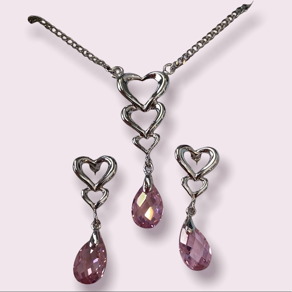 NIB Adrian Buckley England Jewellery Set, Pink